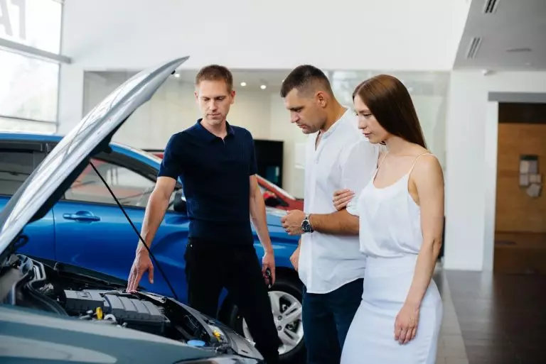 como comprar carros usados com segurança