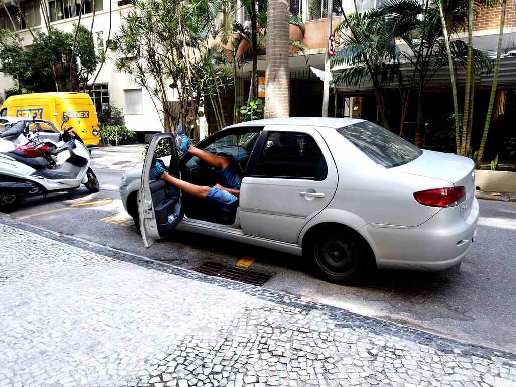 Carros que valem a pena comprar usados: Siena