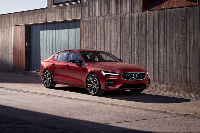 Volvo apresenta a nova geração do S60