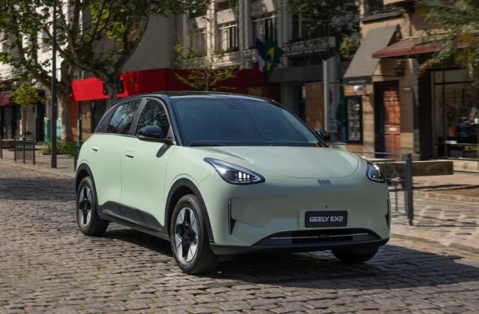 Geely bate novo recorde de vendas em julho