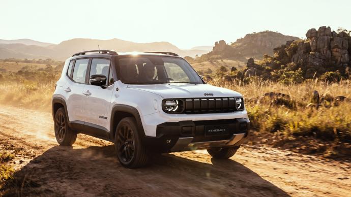 Jeep lança Série 85 Anos e exibe Avenger em Interlagos