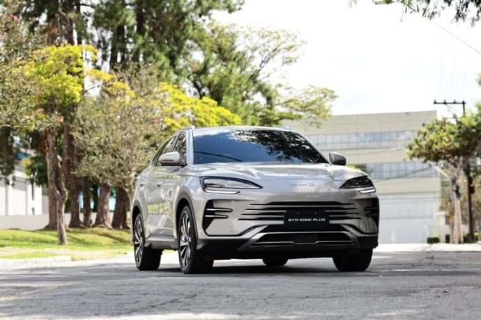BYD Song Plus 2027 alcança um novo patamar com motor turbo