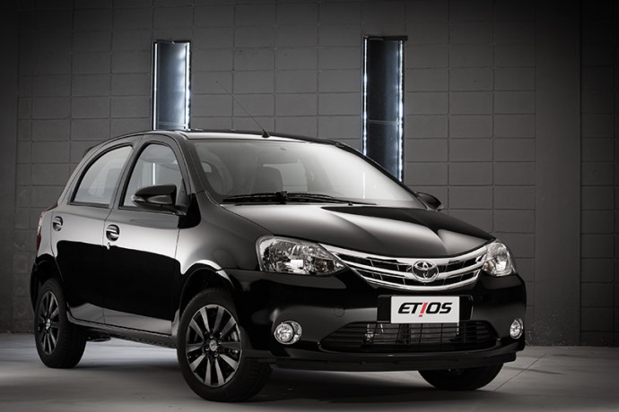 Toyota melhora (um pouco) o Etios 2015