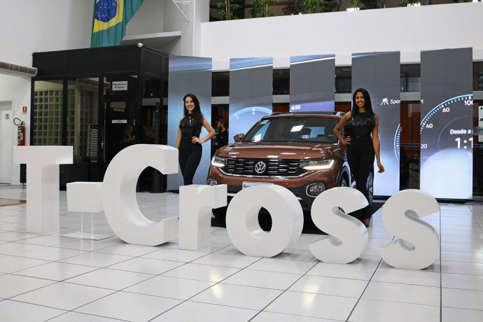 Volkswagen T-Cross é apresentado em Sorocaba, na Abrão Reze Volkswagen T-Cross é apresentado em Sorocaba, na Abrão Reze