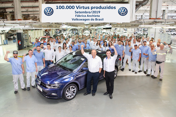 Volkswagen celebra o marco de 100 mil Virtus produzidos