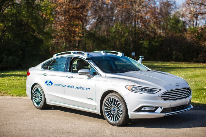 Ford revela protótipo do Fusion Hybrid