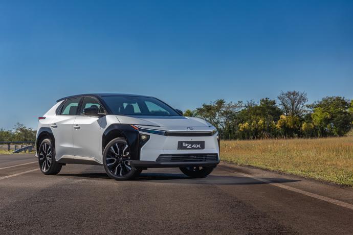Toyota estreia com seu primeiro modelo 100% elétrico no Brasil