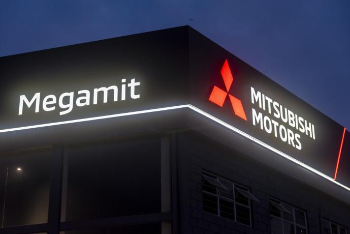 Megamit Mitsubishi Sorocaba reinaugura concessionária