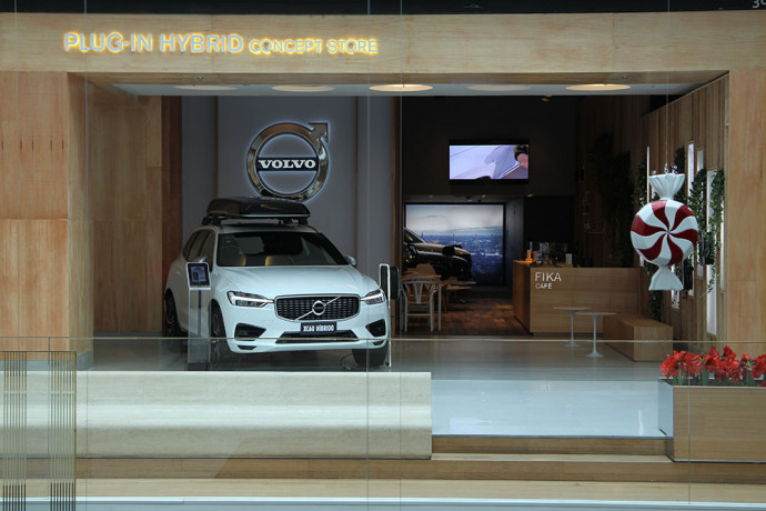 Volvo Car Brasil inaugura loja de híbridos no shopping JK Iguatemi SP