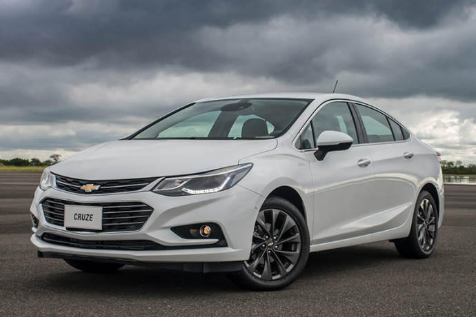 Chevrolet Cruze se destaca pela segurança