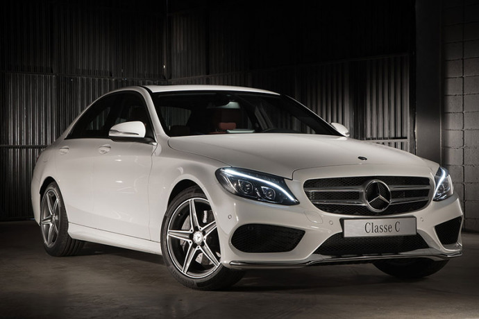 Mercedes-Benz inicia venda de automóveis para PcD