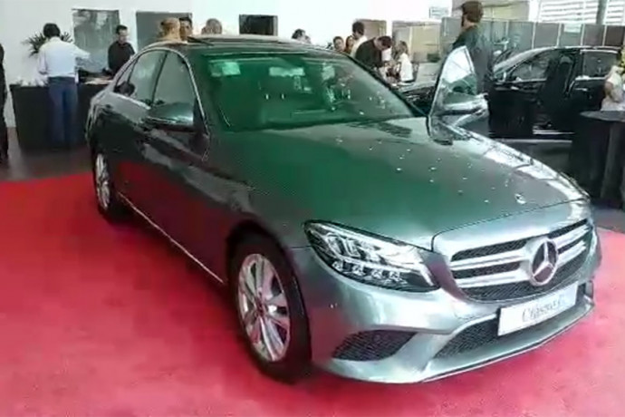 Mercedes-Benz Classe C 2019 disponível na CB Motors