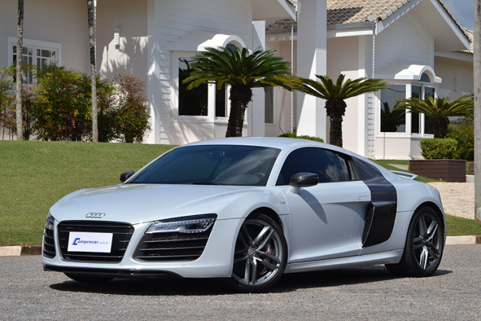 O exclusivo Audi R8 V10 Plus