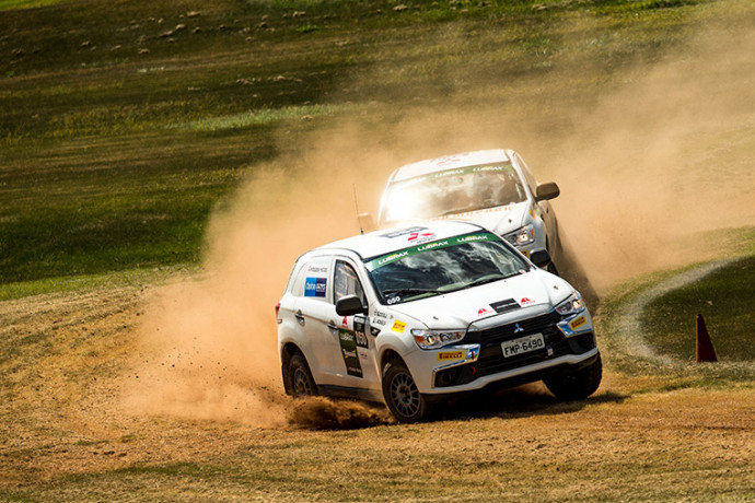 Lancer Evolution X é carro de rua com DNA de corrida