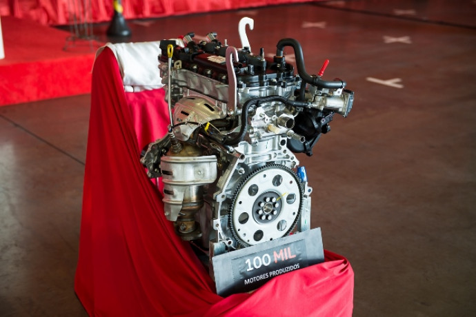 Toyota comemora produção de 100 mil motores em Porto Feliz