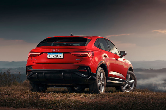 Audi lança novo Q3 Sportback com motor 2.0 e maior porta-malas da categoria Audi lança novo Q3 Sportback com motor 2.0 e maior porta-malas da categoria