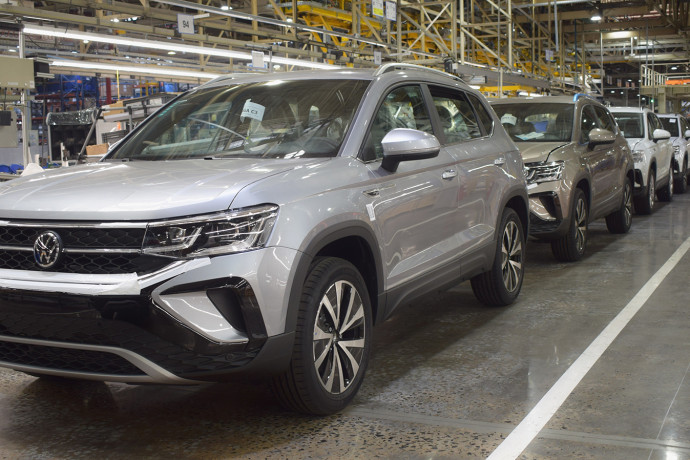 Grupo Volkswagen Argentina inicia produção de seu primeiro SUV Taos