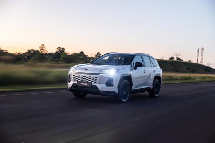 Toyota lança RAV4 Plug-in Hybrid no Brasil