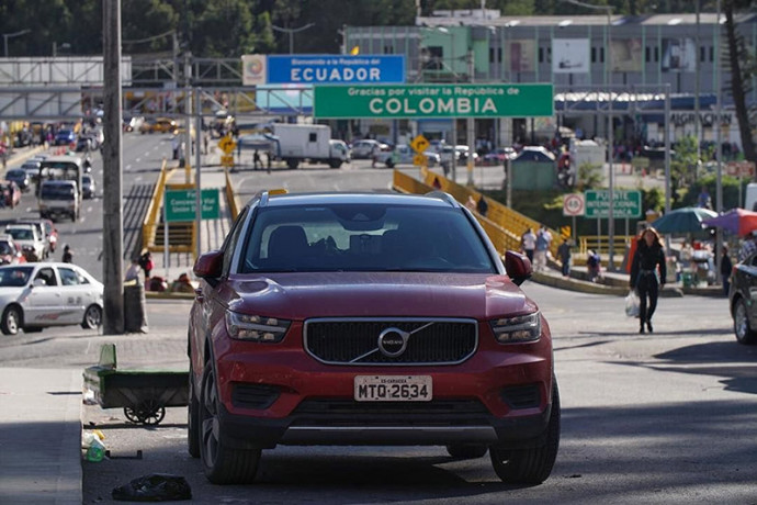 Volvo XC40 percorre 8 mil km em sete dias até a Colômbia