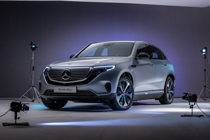 Mercedes-Benz inicia as vendas do EQC 400
