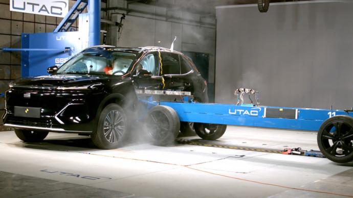 Geely Auto demonstrar testes de colisão acima dos padrões