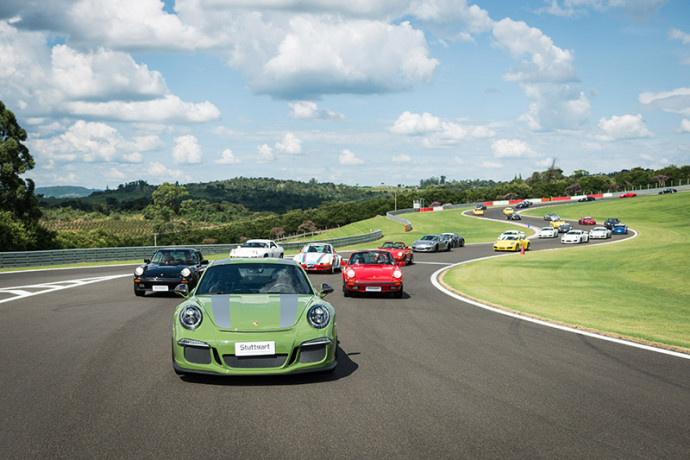 50º Porsche Driving School inicia temporada do Porsche Club Brasil 50º Porsche Driving School inicia temporada do Porsche Club Brasil