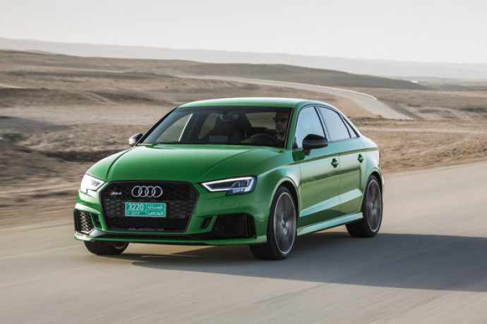 Audi exibe novo RS 3 Sedan no Salão Duas Rodas