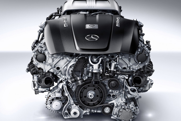 Mercedes-Benz e o novo motor AMG V8 - 4,0 litros