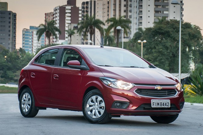 Chevrolet Onix chega mais completo na linha 2019