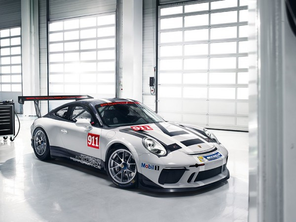 Porsche 911 GT3 completa 20 anos como um carro de corrida para as ruas