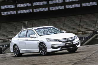 Honda anuncia os preços do novo Accord e City 2016