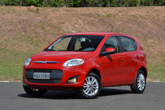 Avaliação: Fiat Palio Essence 2015