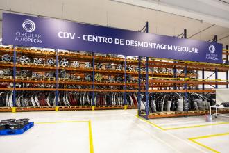 Stellantis desmonta veículos e reaproveita mais 9 mil peças