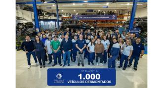 Stellantis desmonta 1.000 veículos e recicla 740 toneladas