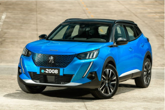 Peugeot anuncia oferta para suv elétrico e-2008 por R$159.990