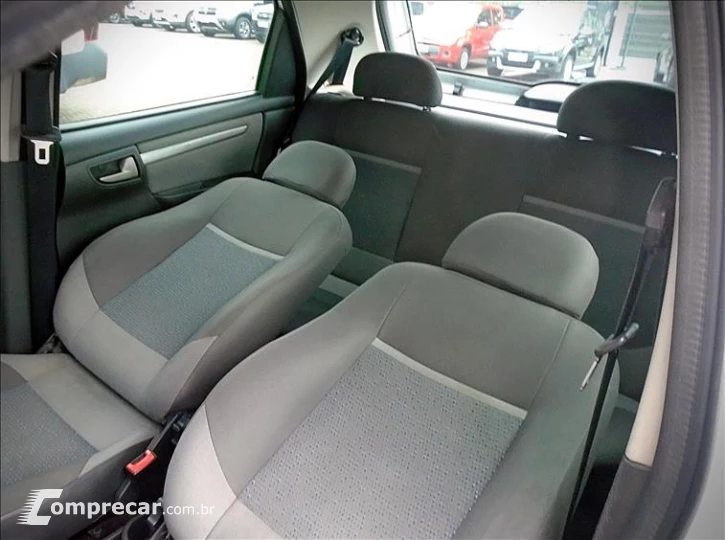 CELTA 1.0 MPFI LT 8V