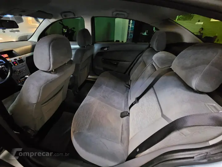 Vectra Elegan. 2.0 MPFI 8V FlexPower Aut