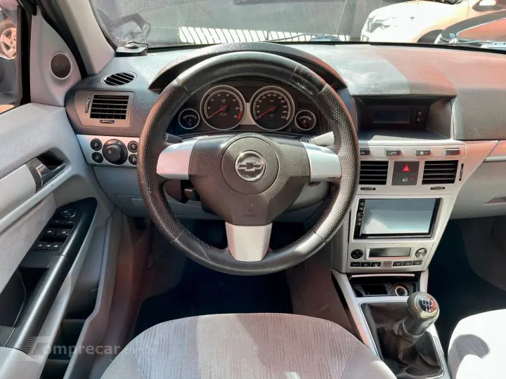 VECTRA 2.0 MPFI Elegance 8V