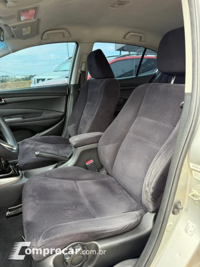 CITY 1.5 LX Sedan 16V