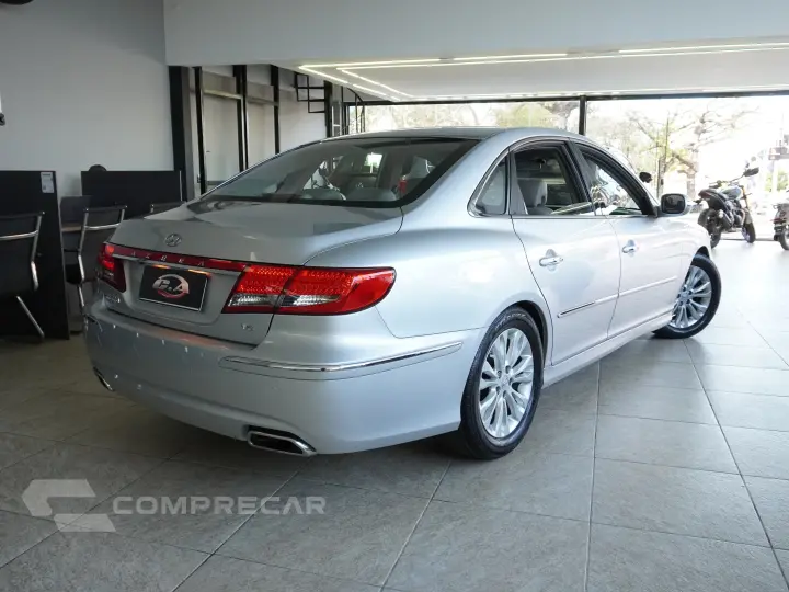 AZERA 3.3 MPFI GLS SEDAN V6 24V GASOLINA 4P AUTOMÁTICO
