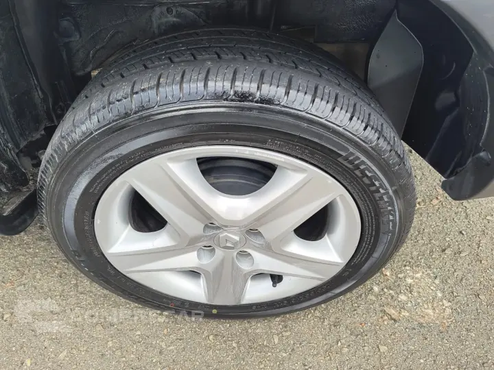 LOGAN 1.6 16V SCE ZEN