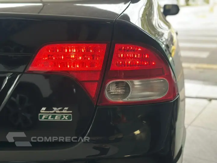 CIVIC 1.8 LXL 16V FLEX 4P MANUAL