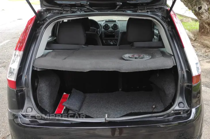 FIESTA 1.6 MPI Class Hatch 8V