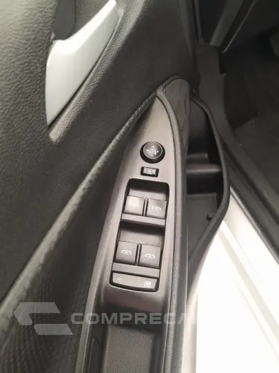 Onix Hatch 1.0 12V 4P FLEX LT