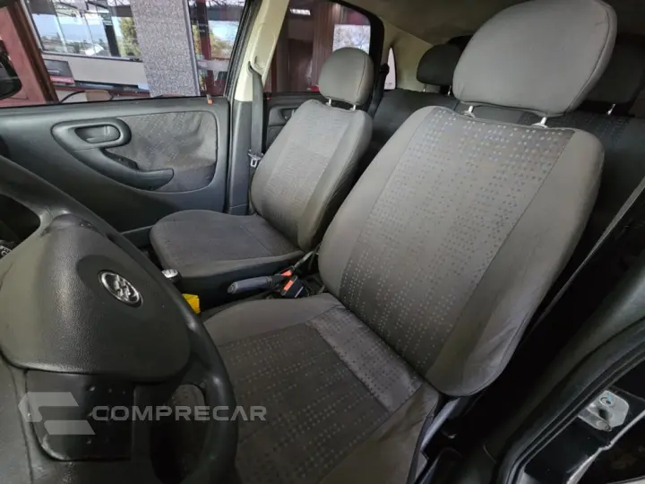 CORSA 1.4 MPFI MAXX 8V FLEX 4P MANUAL