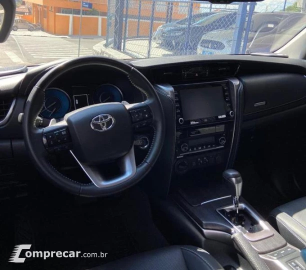 HILUX SWSRXA4FD