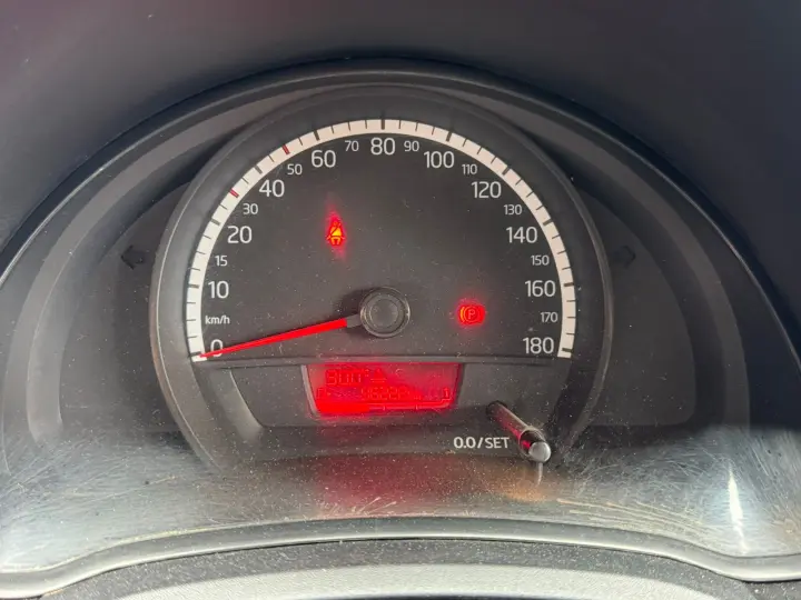 UP 1.0 MPI Take UP 12V