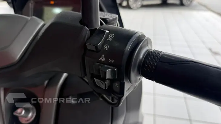 YAMAHA NMAX CONNECTED 160 ABS