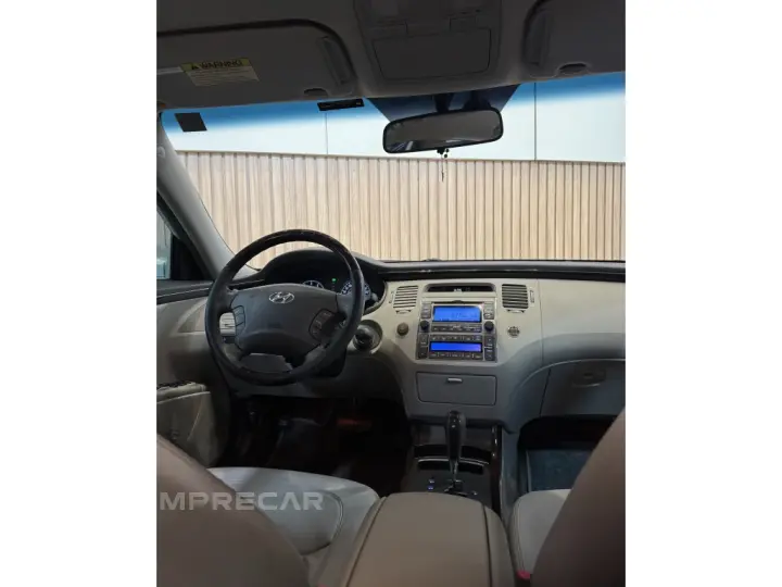 AZERA 3.3 MPFI GLS SEDAN V6 24V GASOLINA 4P AUTOMÁTICO