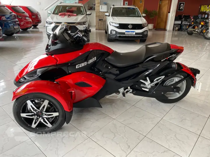 Triciclo Spyder 990 RS